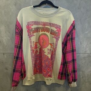Cream & Pink Plaid Sleeves Graphic Sweatshirt